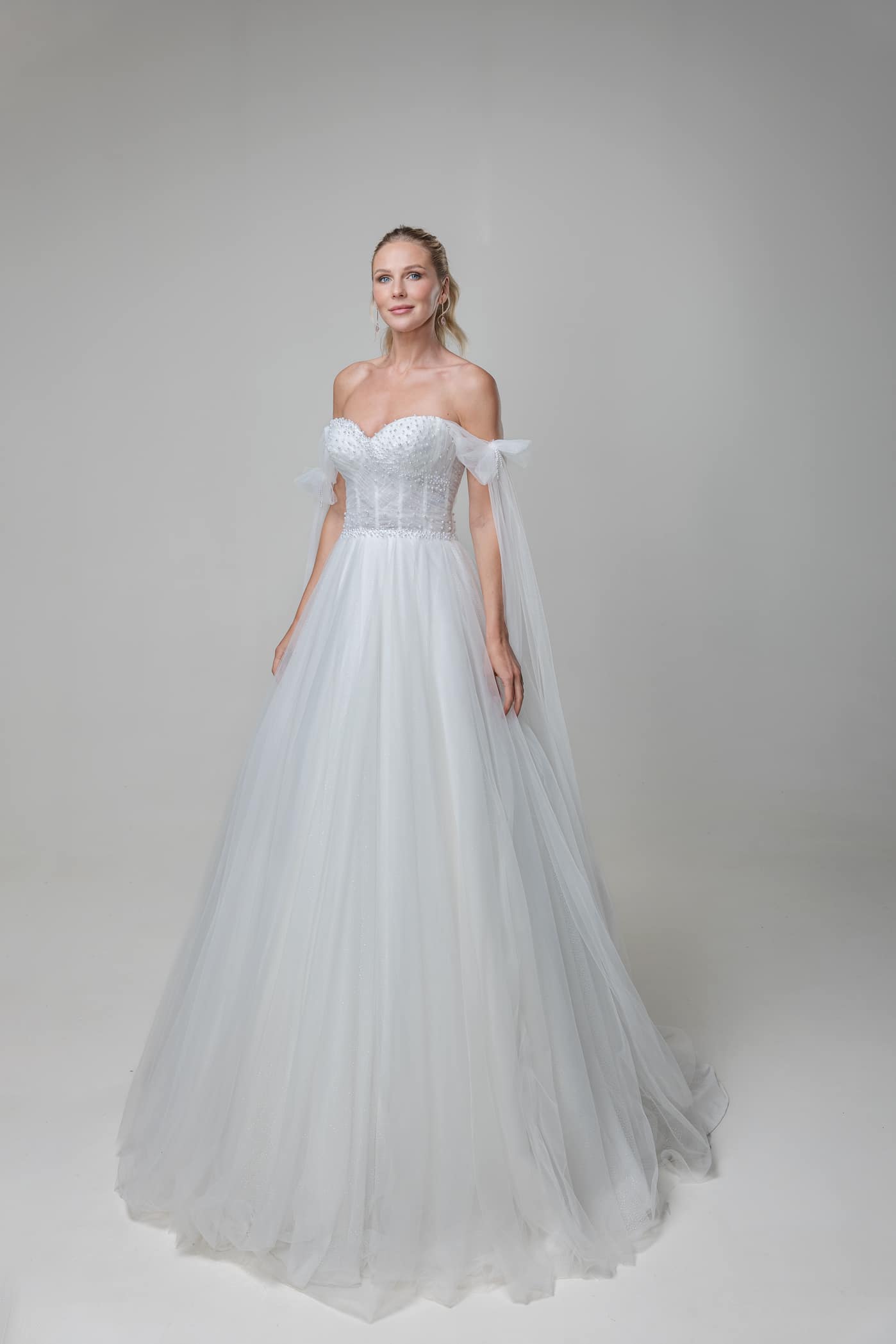 MGB195 Brautkleid Fashion Queen bei VeRina Brautmoden in Hille Rothenuffeln Tüllkleid Glitzertüll Corsage Perlen Raffungen Schnürung Tüllträger (1)