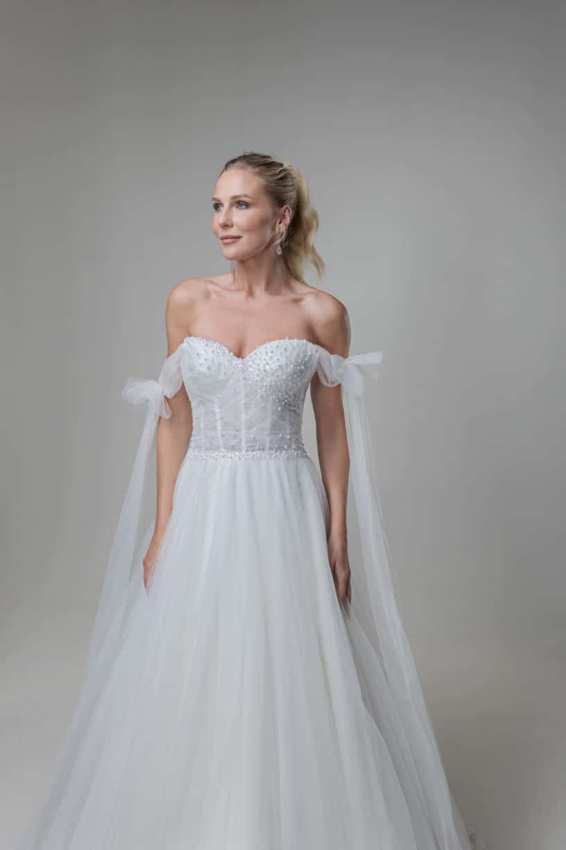 MGB195 Brautkleid Fashion Queen bei VeRina Brautmoden in Hille Rothenuffeln Tüllkleid Glitzertüll Corsage Perlen Raffungen Schnürung Tüllträger (2)