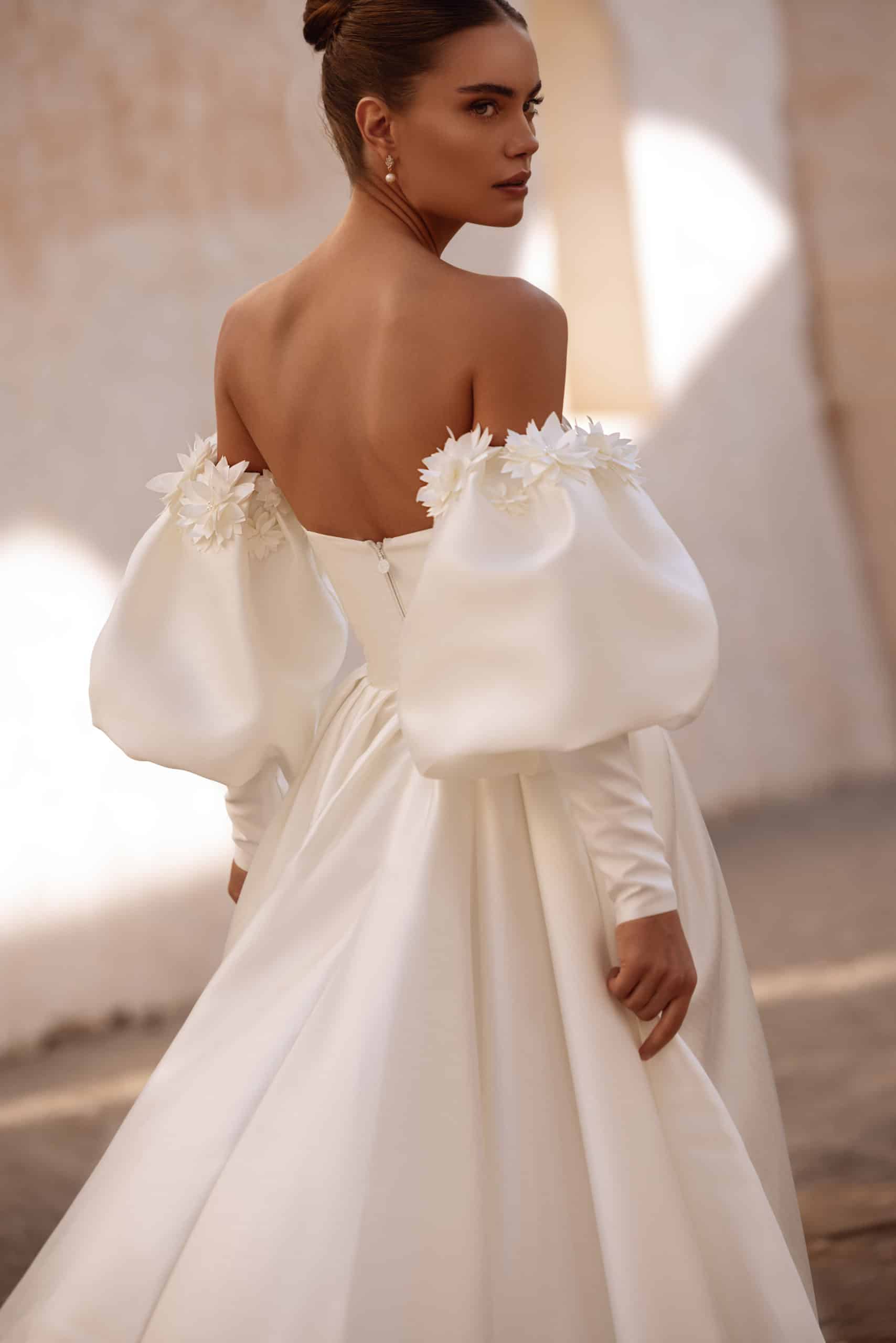 Anika Brautkleid Dama Couture bei VeRina Brautmoden in Hille Rothenuffeln chic elegant schlicht A Linie Puffärmel (1)