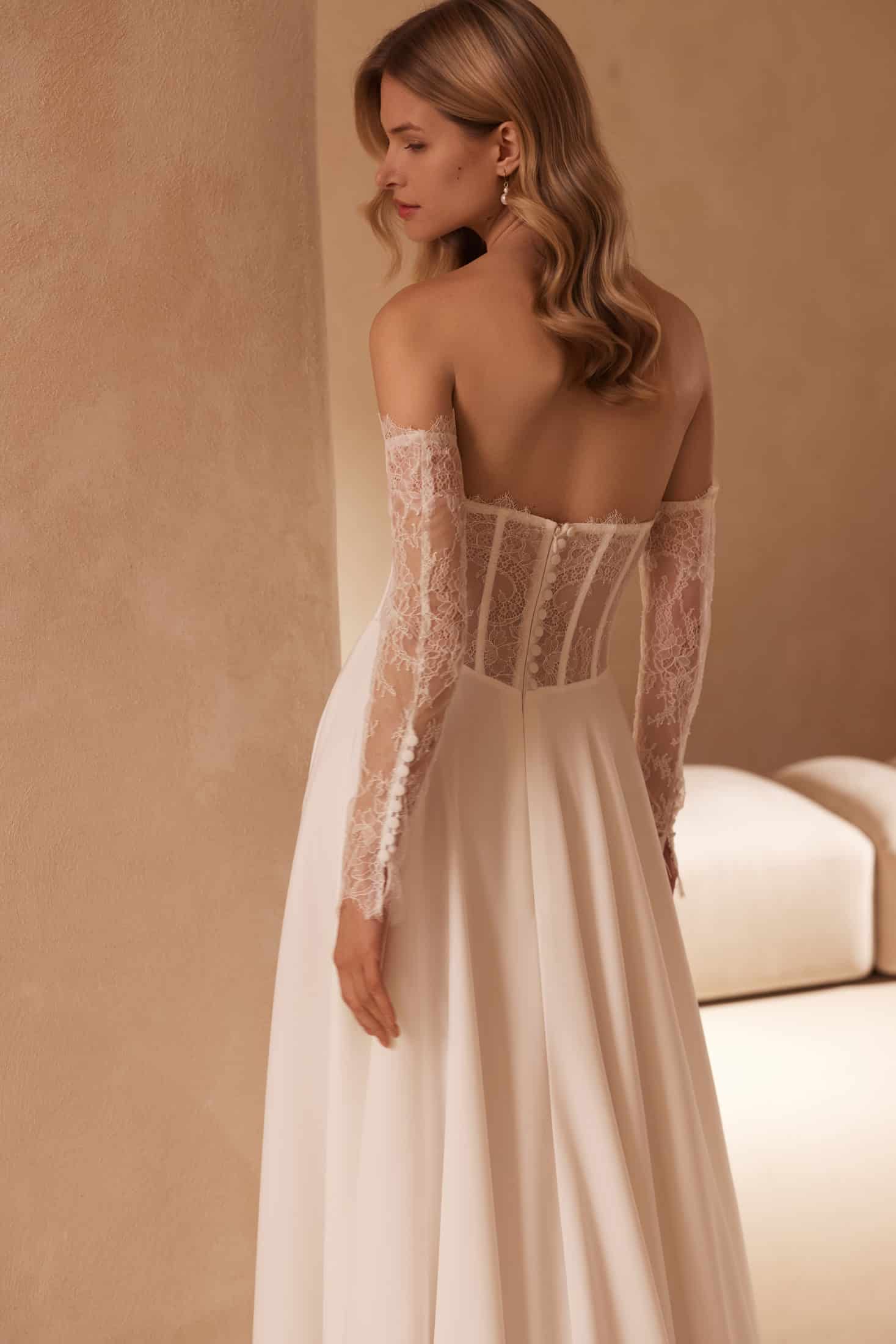 E 5927T Brautkleid bei VeRin Brautmoden in Hille Rothenuffeln clean Spitze