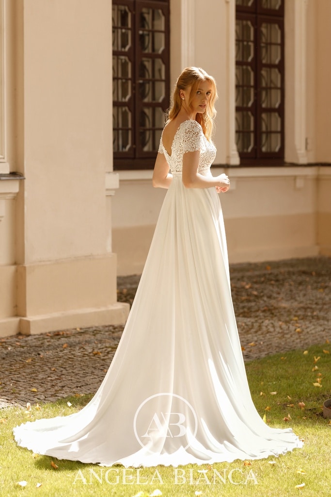 1094 brautkleid Monika Loretti Angela Bianca bei VeRina Brautmoden in HIlle Rothenuffeln Boho Umstandskleid Chiffon Ärmel moder standesamtkleid (2)